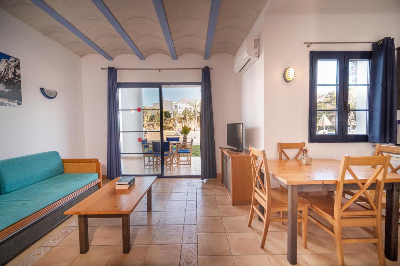 Bimbolla Apartaments Punta Prima  Exterior photo